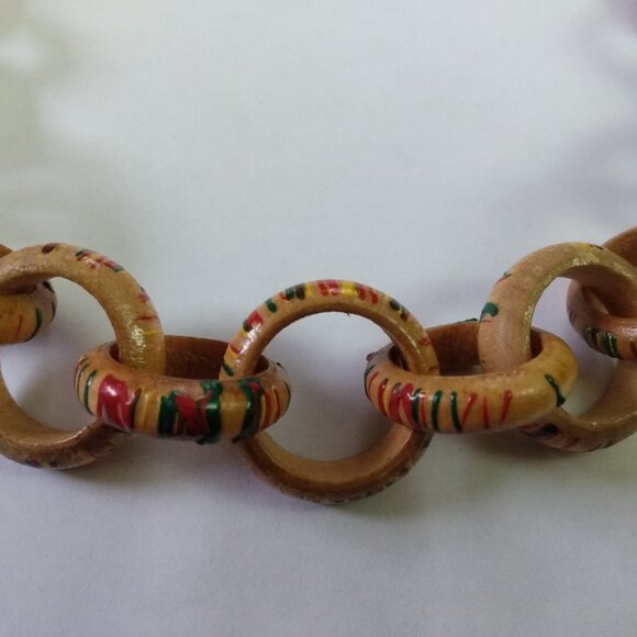 Vintage Wooden Link Ring Necklace Tropical Hand Painted Jewelry Antique Clasp - Picture 12 of 16